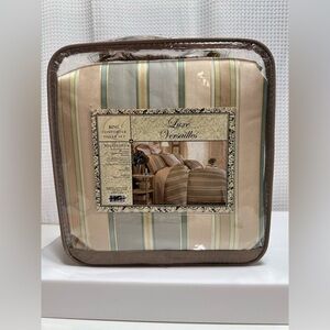 Luxe Versailles Bellingham King Size Comforter Duvet Set. New Unopened Package.